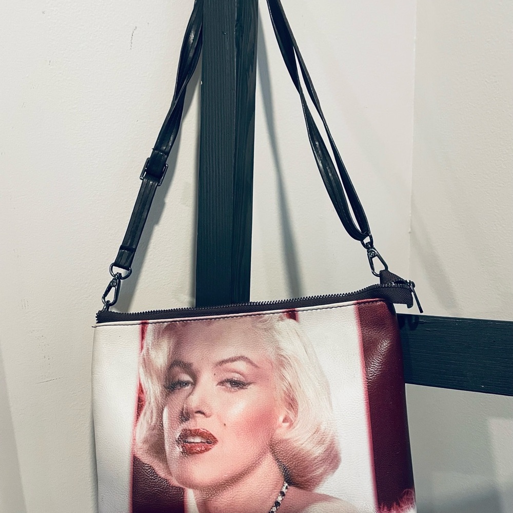 Black Strap Marilyn Monroe Printed Crossbody Bag